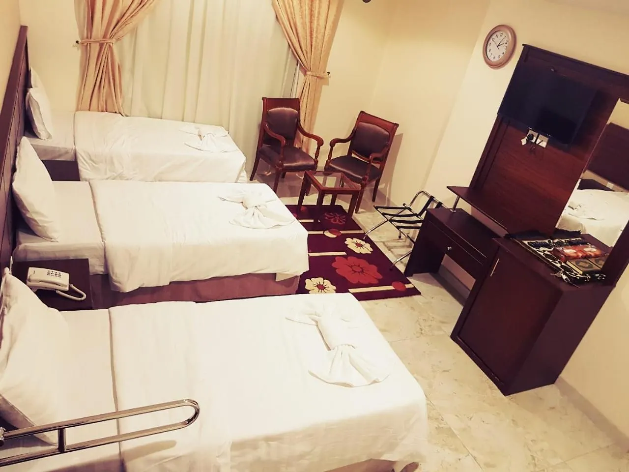 Al Rakaez Hotel فندق الركائز مكة 2*,  المملكة العربية السعودية