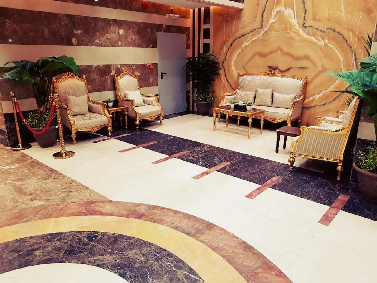 Al Rakaez Hotel فندق الركائز مكة