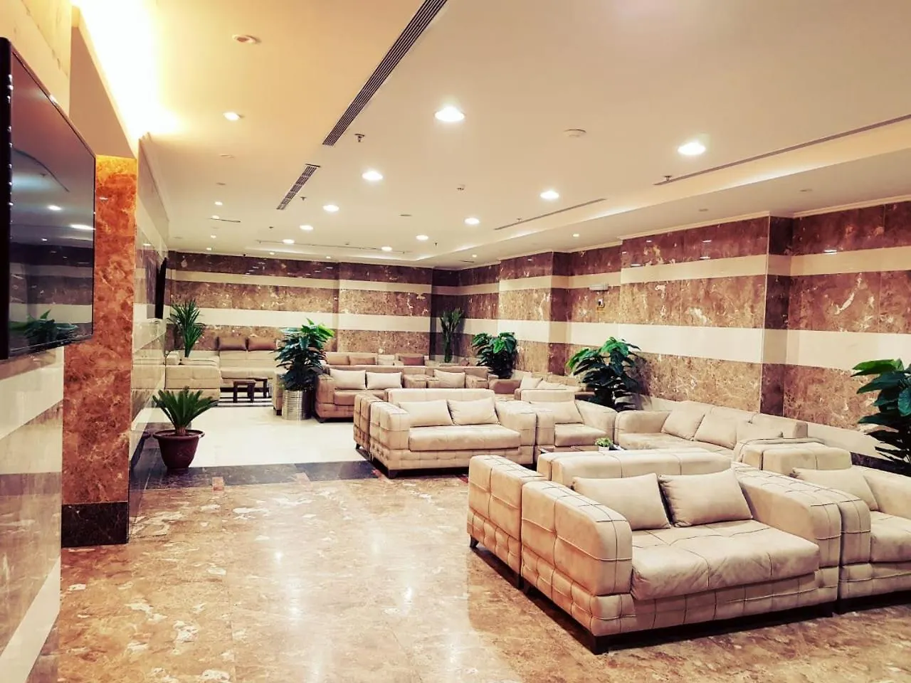 Al Rakaez Hotel فندق الركائز مكة