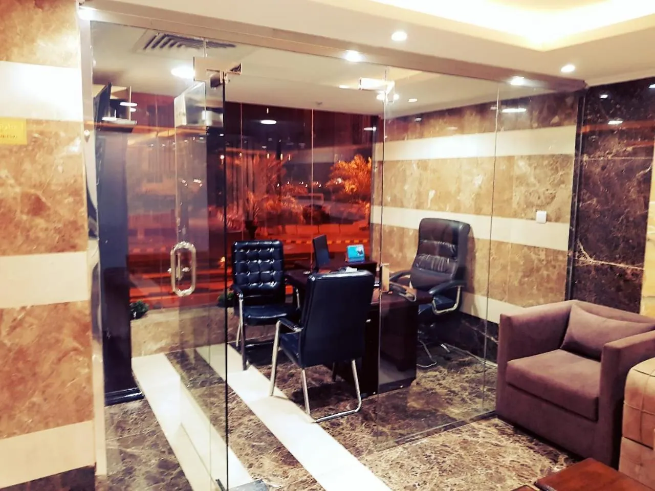Al Rakaez Hotel فندق الركائز مكة