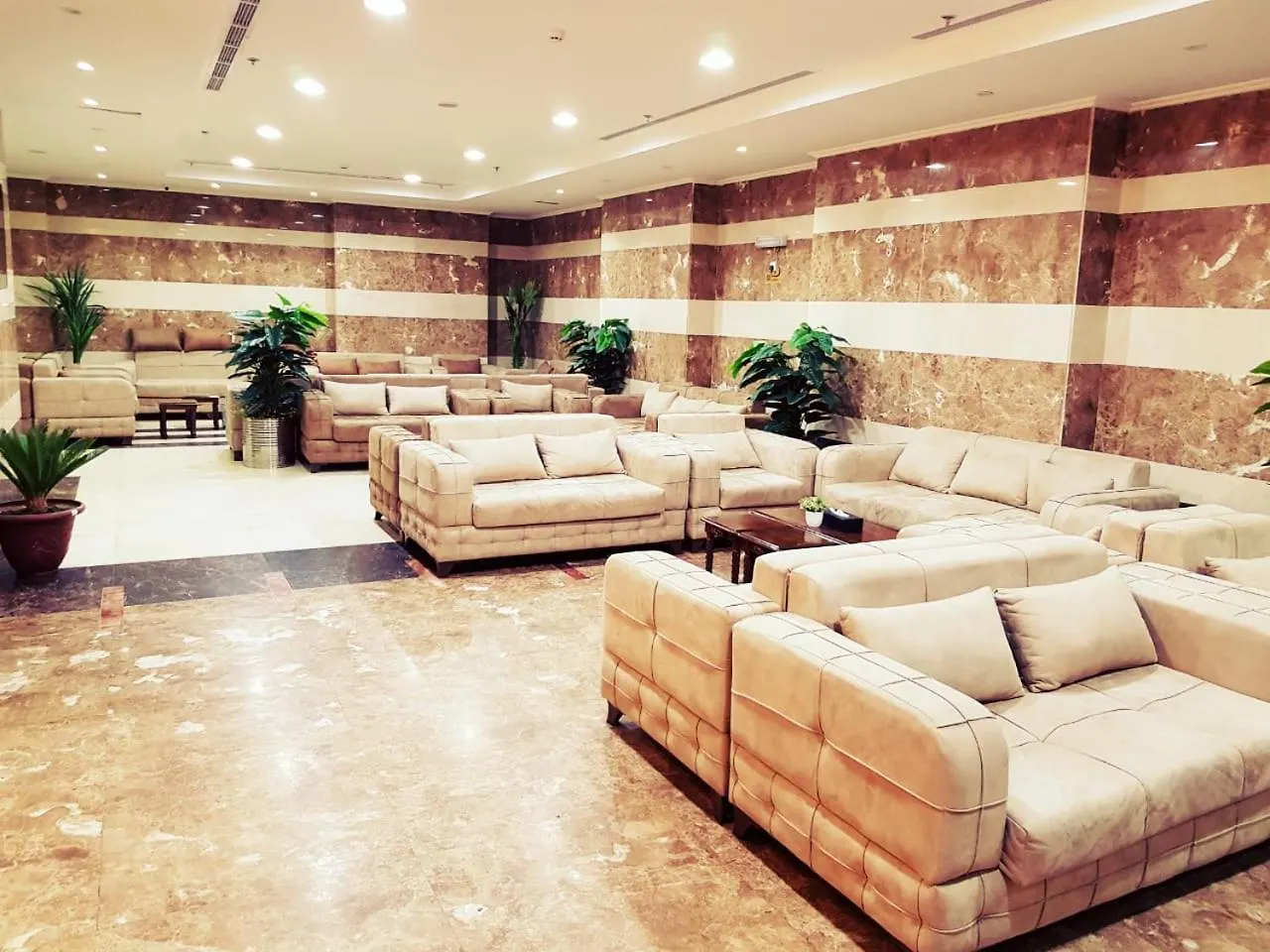 **  Al Rakaez Hotel Mecca Saudi Arabia